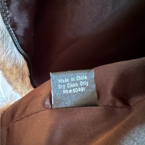 Surell from Bloomingdale’s Grey Faux Fur Women’s Hooded Zip Vest US Size M/L - Picture 7 of 7